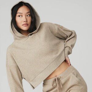 Alo Muse Hoodie - MINT CONDITION